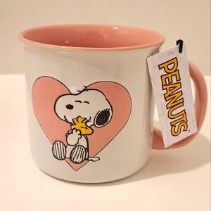 Peanuts and snoopy gang valentines day coffee mug.  BFF heart mug